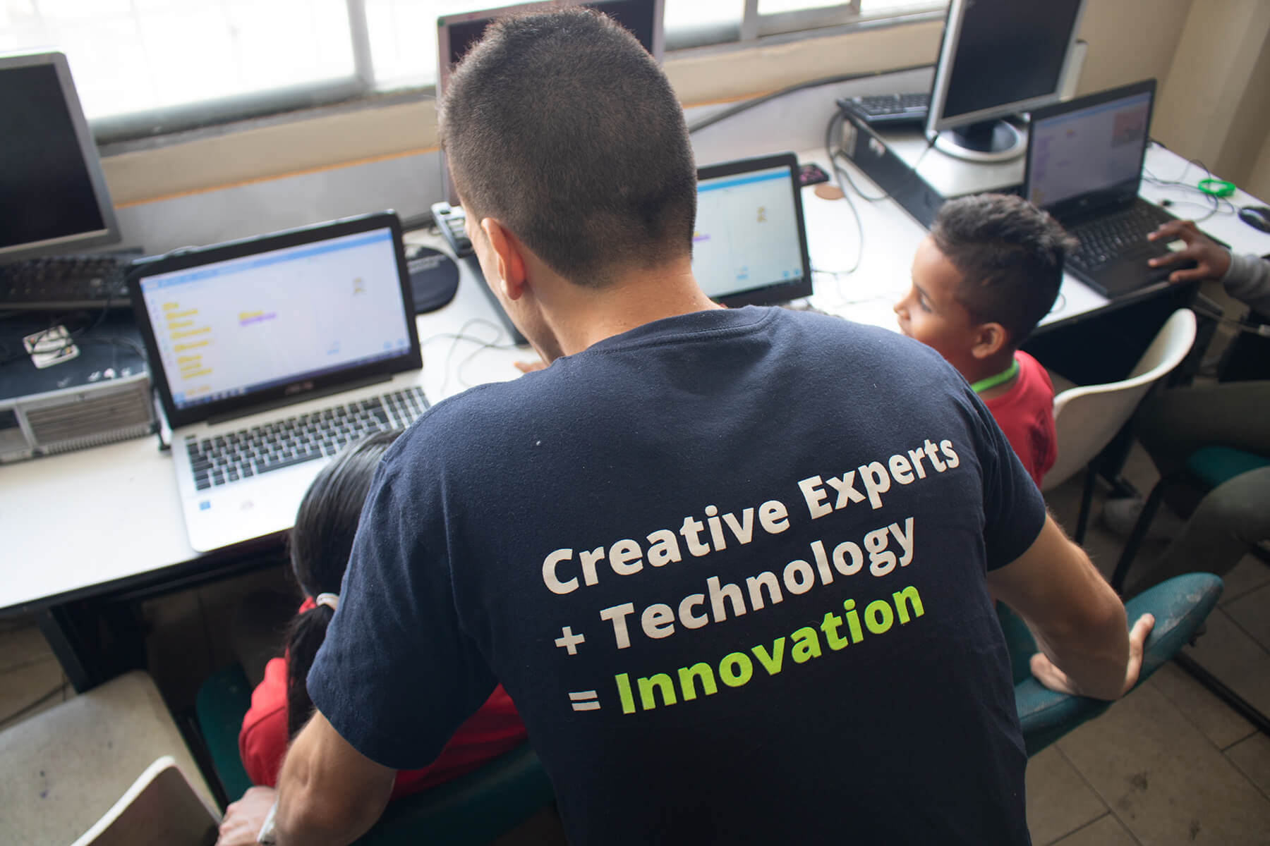 TEAM International, una empresa que impacta el futuro profesional en niños y jóvenes del Valle del Software
